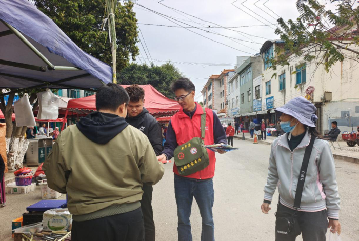 流动农家书屋 点亮阅读生活——扬武镇开展流动农家书屋全民阅读活动2