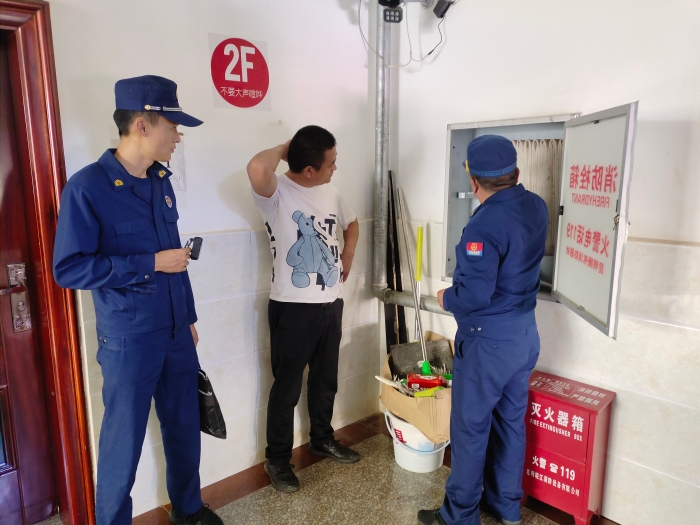 县消防救援大队到水塘镇检查消防安全工作2