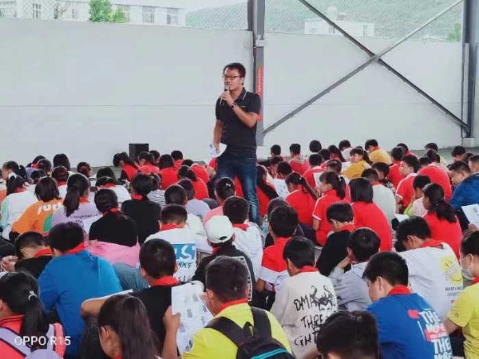 水塘中学徐成兵2