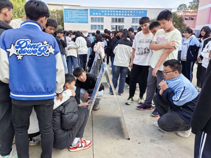 法治进校园 安全伴我行5